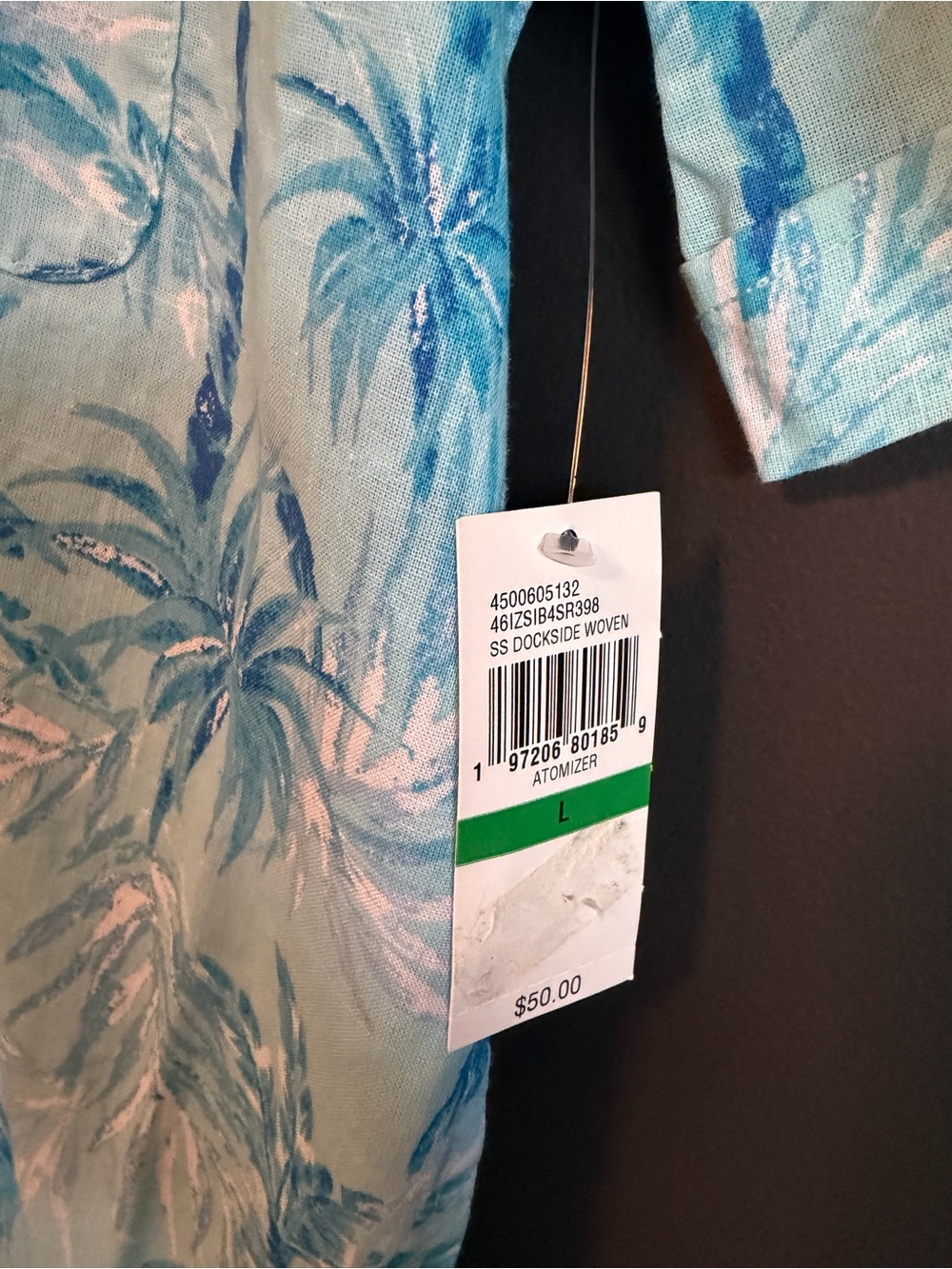 IZOD Saltwater Collection Men’s Camp Shirt. NWT - Picture 6 of 9
